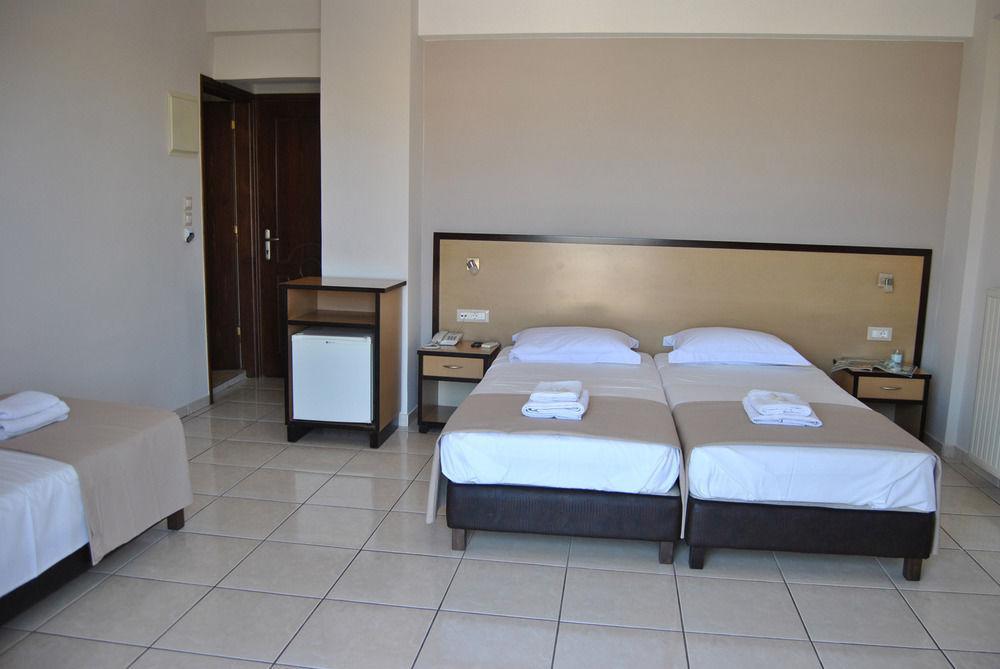 Theofilos City Hotel خانيا المظهر الخارجي الصورة