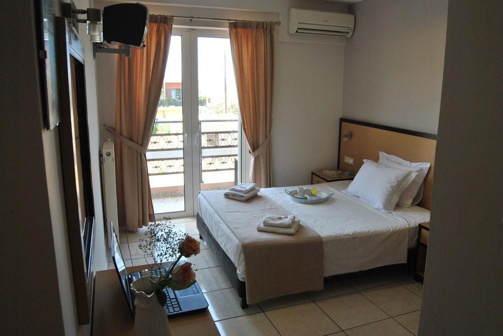 Theofilos City Hotel خانيا المظهر الخارجي الصورة