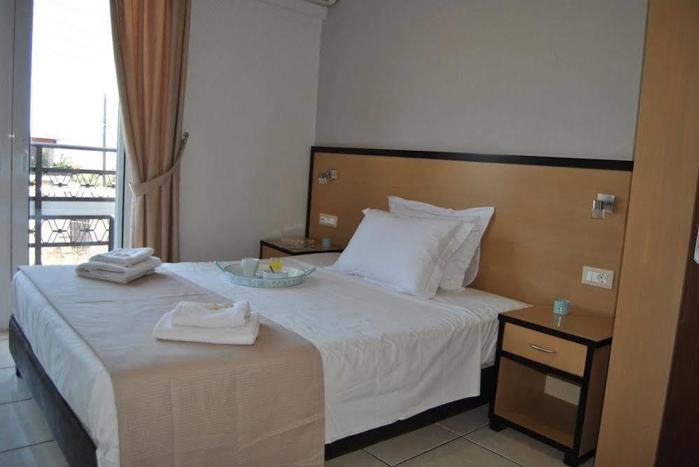 Theofilos City Hotel خانيا المظهر الخارجي الصورة